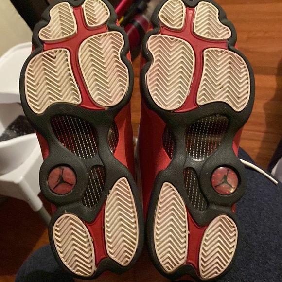 Jordan retro 13 cherries Brought a stadium goods condition eight out of 10